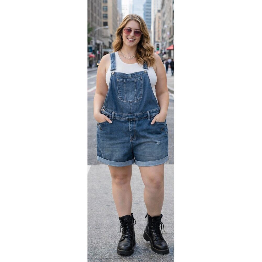 WallFlower Denim Shortalls Women's Size 2X Blue Jean Overalls Adjustable Straps - Picture 2 of 8